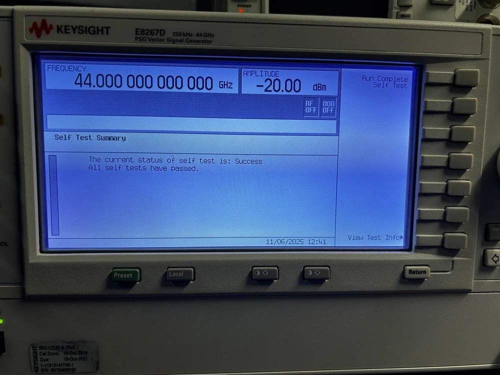 Keysight E8267D, PSG Vector Signal Generator, 250kHz-44GHz, Loaded With Options #