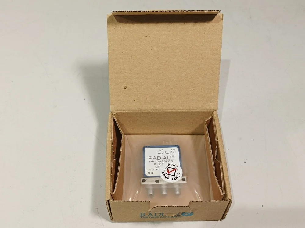 Radiall, R579423000, SMA, Failsafe Indicators, 0-18GHz, 28Vdc, 50 Ohms, Pins Terminals, Brand new in sales box #