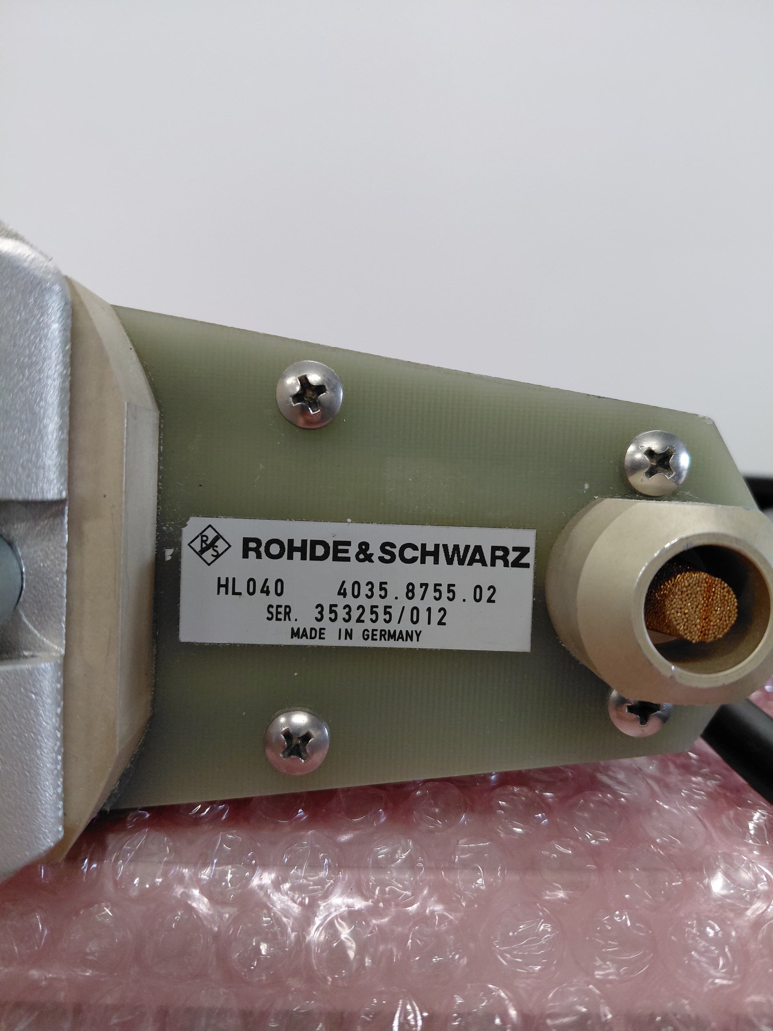 Rohde & Schwarz HL040, Log-Periodic Broadband Antenna, 400 MHz - 3.6 GHz
