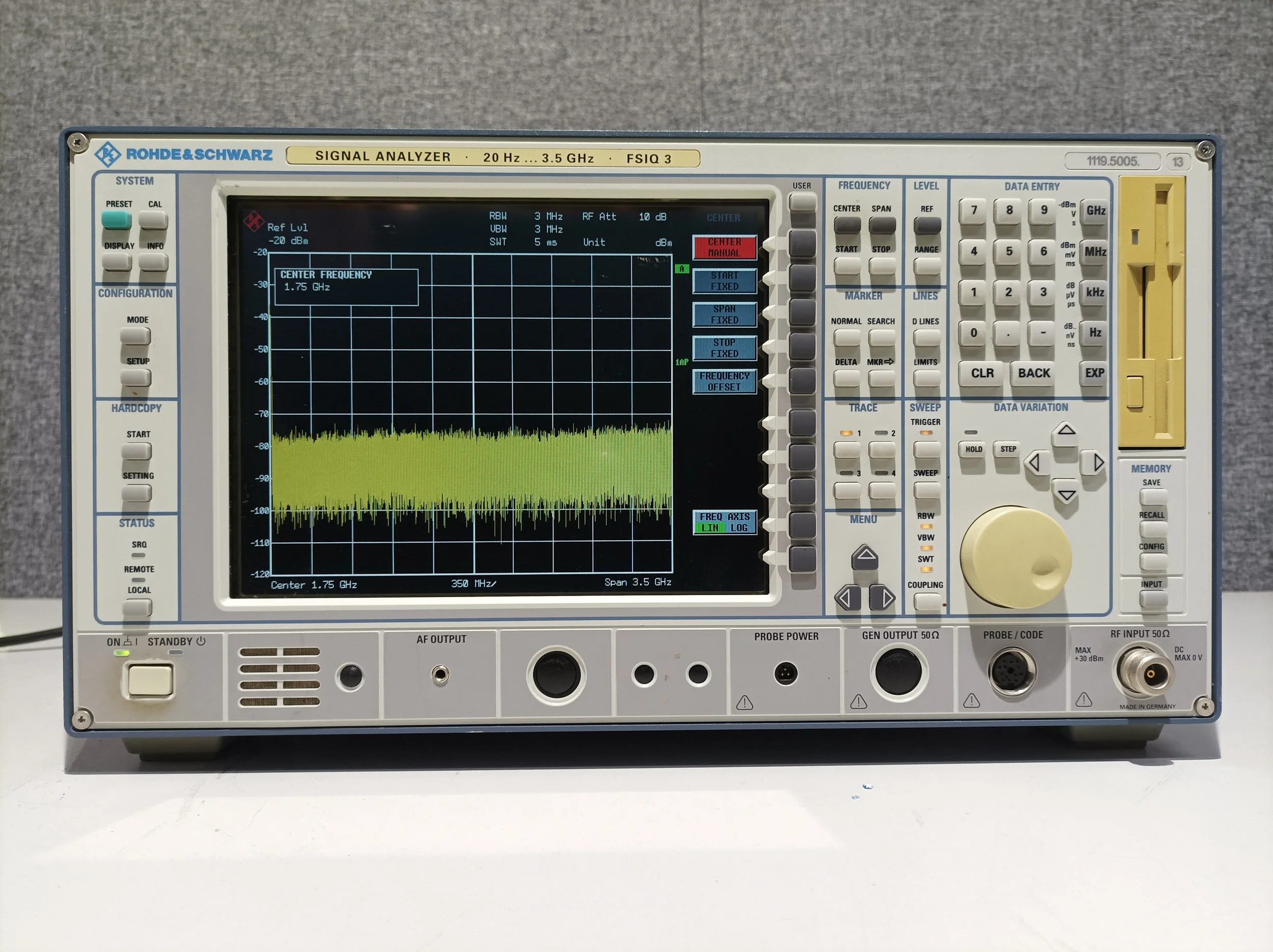 Rohde & Schwarz FSIQ3, Signal Analyzer, 20 Hz- 3,5 GHz, OPT: B4, B5, B7