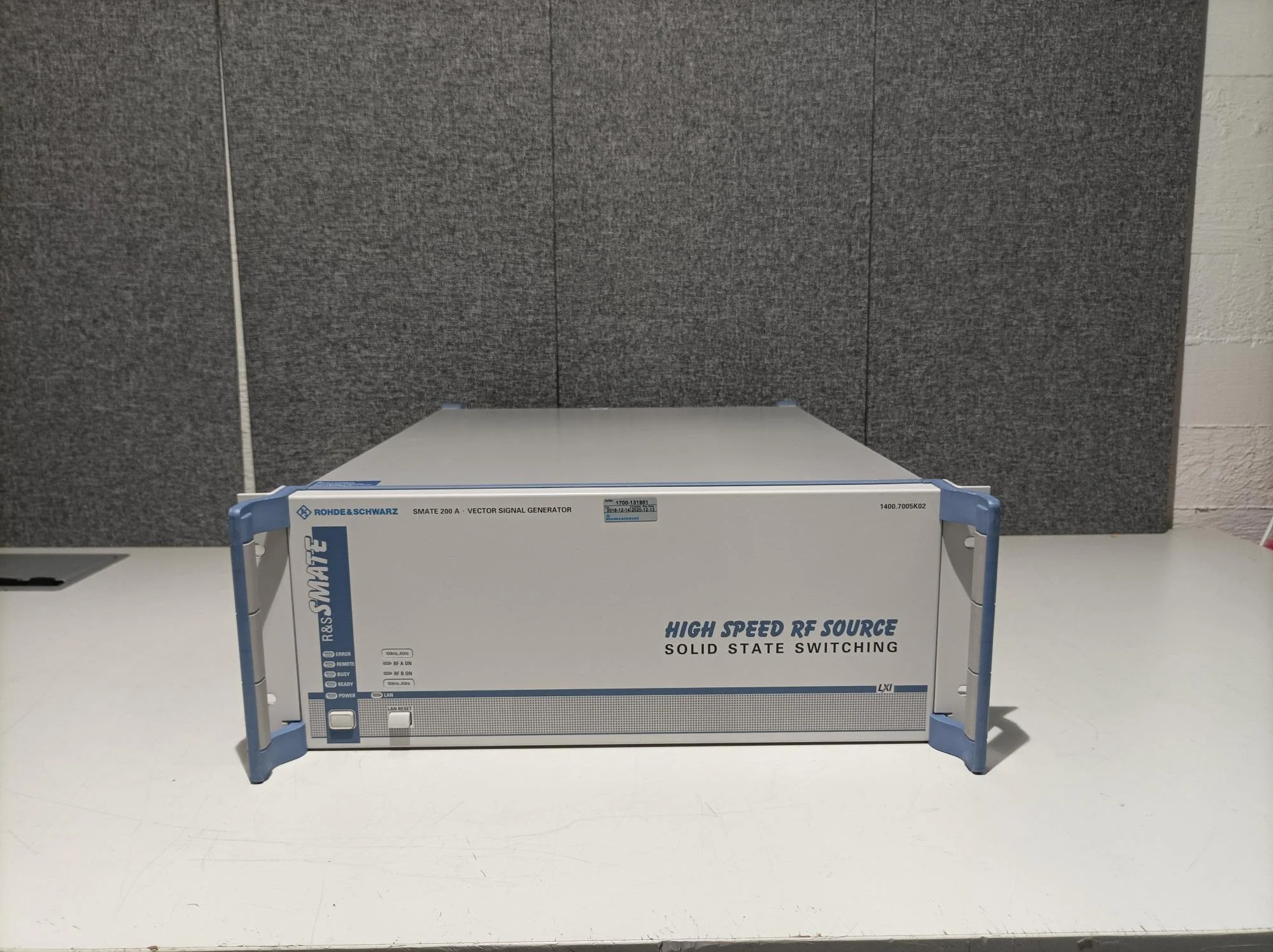 Rohde & Schwarz SMATE200A, Vector Signal Generator, 100kHz-6GHz, with many options #