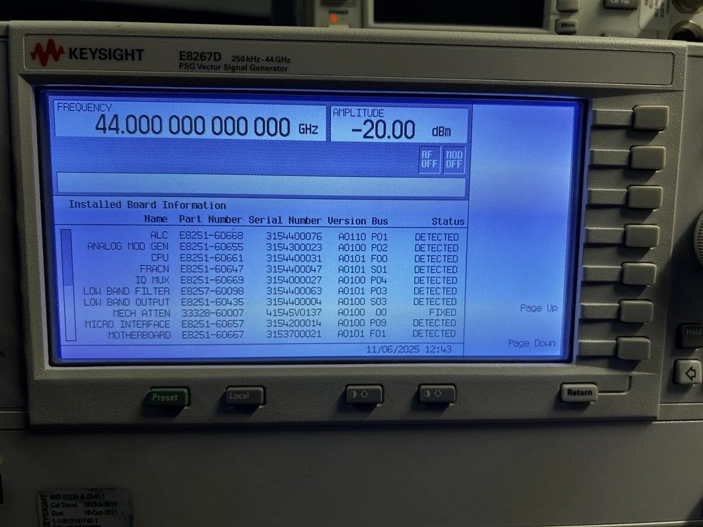 Keysight E8267D, PSG Vector Signal Generator, 250kHz-44GHz, Loaded With Options #
