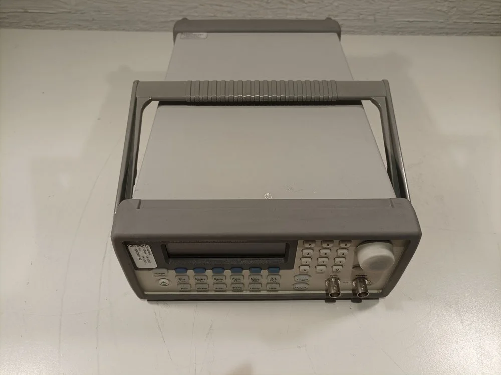 Agilent 33250A, Function/Arbitrary Waveform Generator #