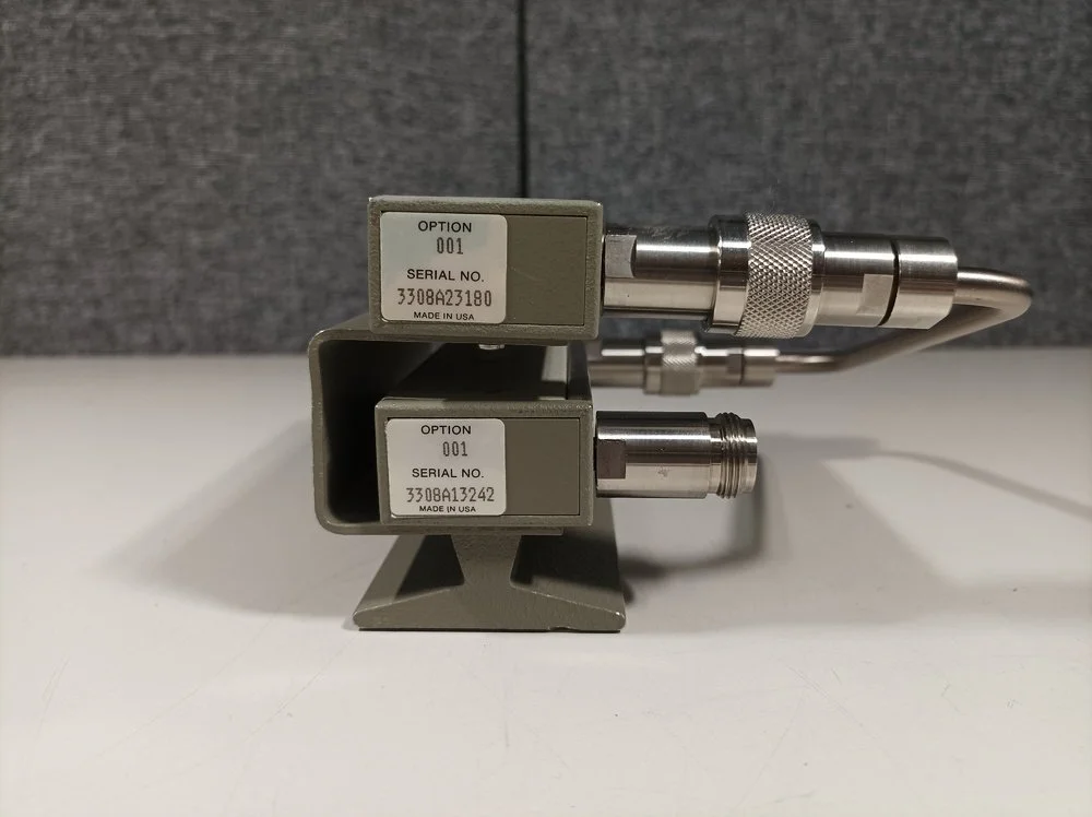 Hewlett Packard 8494A, Attenuator, DC - 4 GHz, 11 dB #