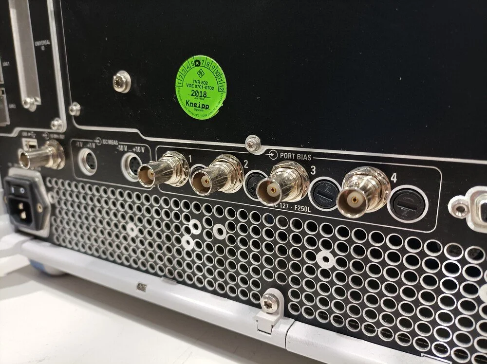 Rohde & Schwarz ZVB8, Vector Network Analyzer, 300 kHz-8 GHz, 4-port #