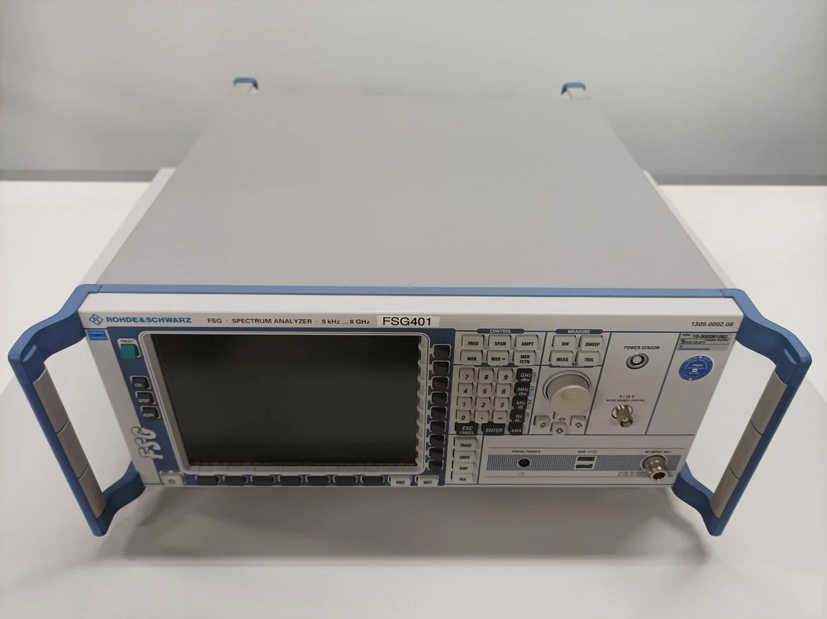Rohde & Schwarz FSG Spectrum analyzer 9kHz-8GHz, OPT: K100 LTE FDD Downlink V4.71, K101 LTE FDD Uplink V4.71 #