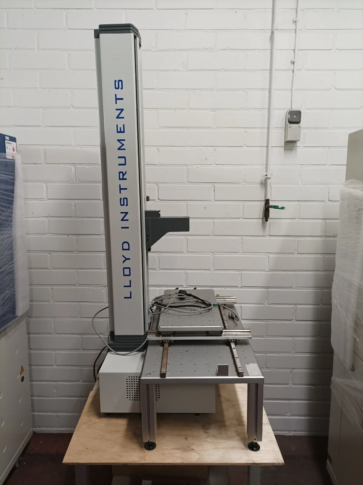 Lloyd LRX Plus, Tensile Tester, 10 N - 5000 N #