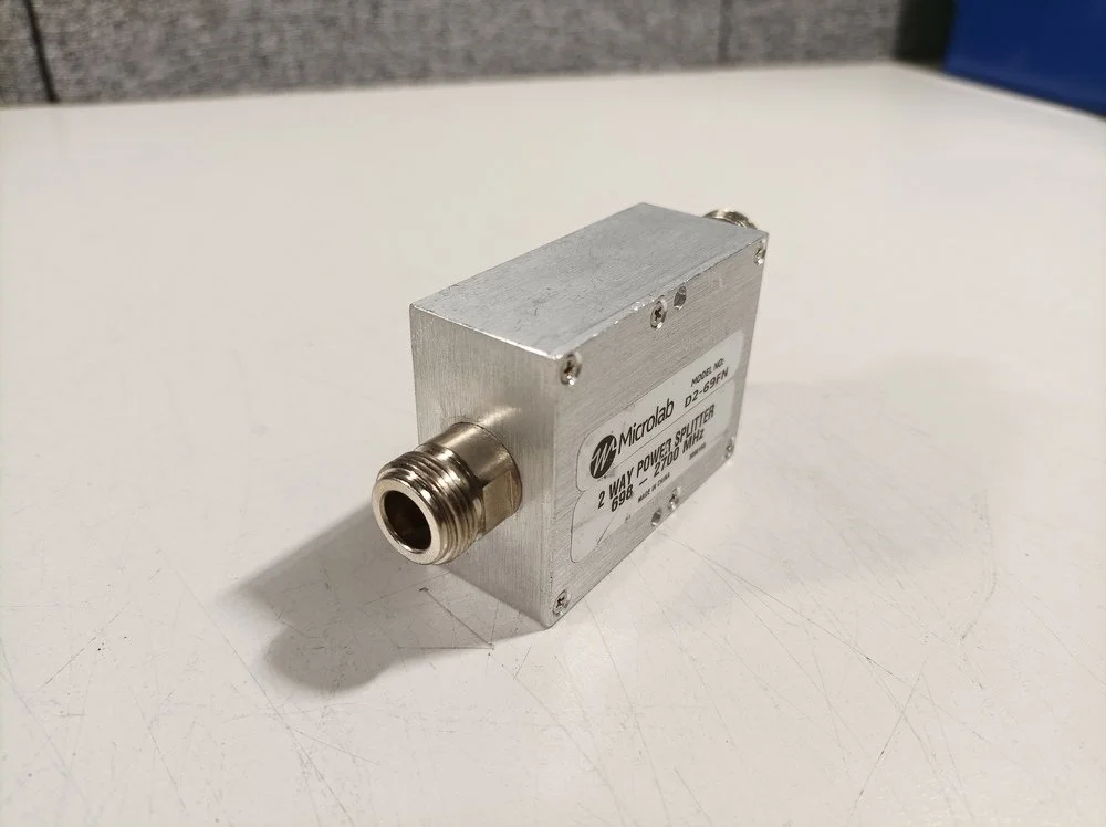 Microlab D2-69FN, 2-way Power Splitter 693-2700 MHz
