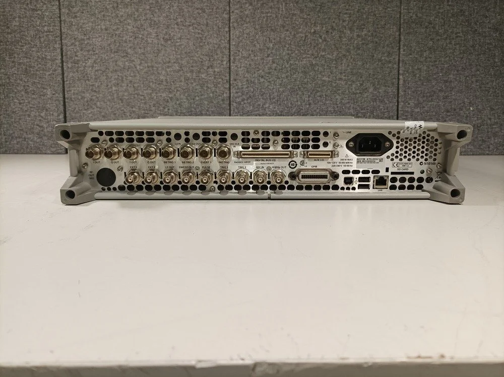 Agilent N5182B, MXG Vector Signal Generator, 9 kHz-3 GHz #