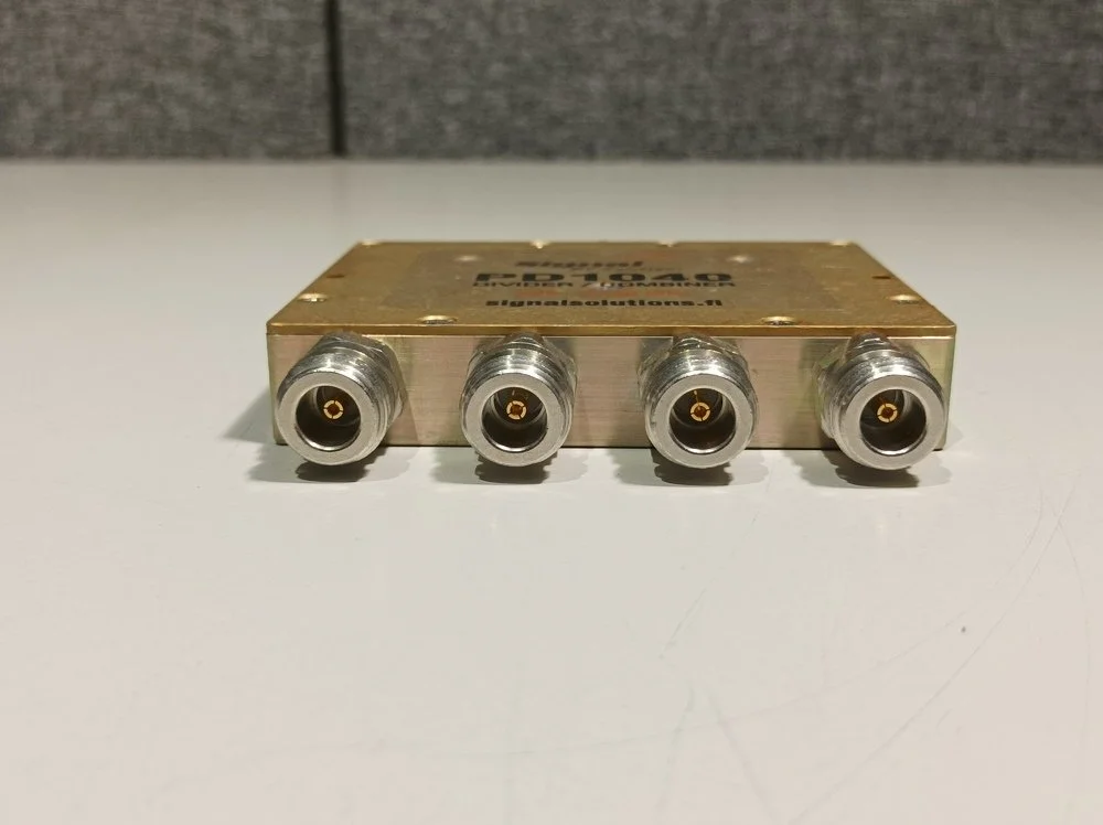 Signal RF Solutions Power Divider PD1040, 4 Way (n-female), 0.698-2.7 GHz #