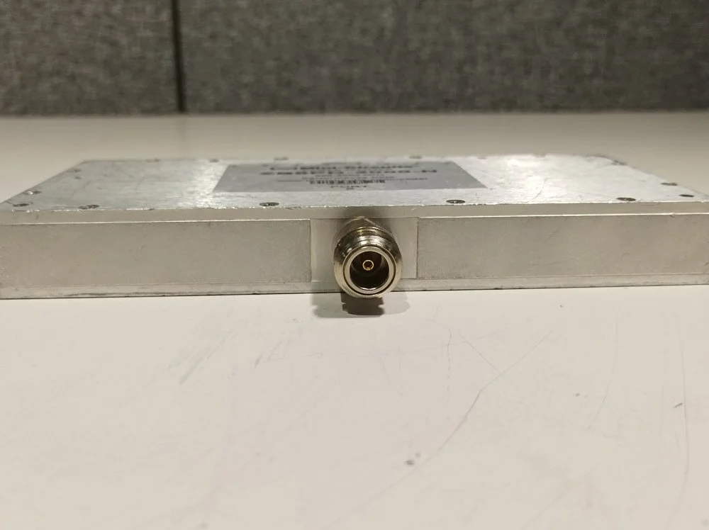 Mini-Circuits ZB8PD-2000-N, Power Splitter 800-2000 MHz #