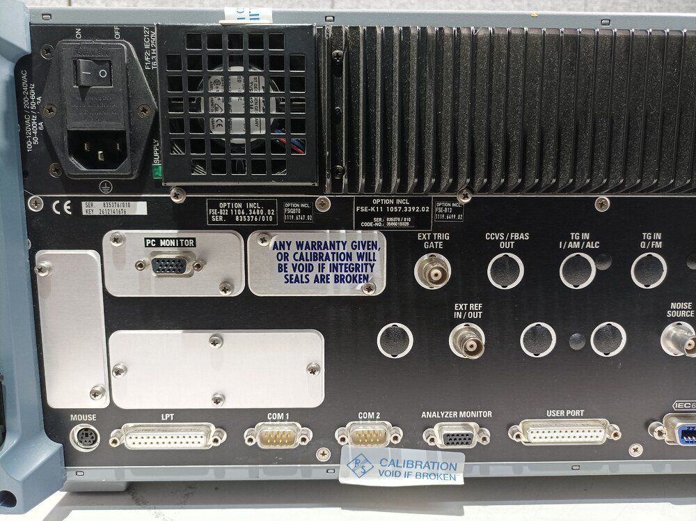 Rohde & Schwarz FSIQ 7, Signal Analyzer, 20Hz-7GHz, Options K72, K11, B4, B5, B13, B70, B7