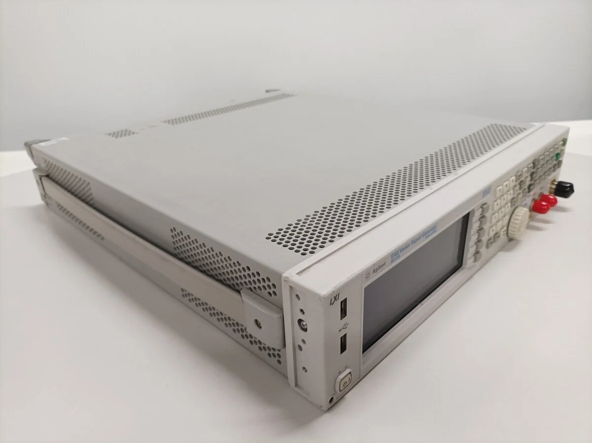 Keysight N5172B, EXG Vector Signal Generator, 9 kHz-3 GHz, w/OPT, OEM Cal. 09/2026 #
