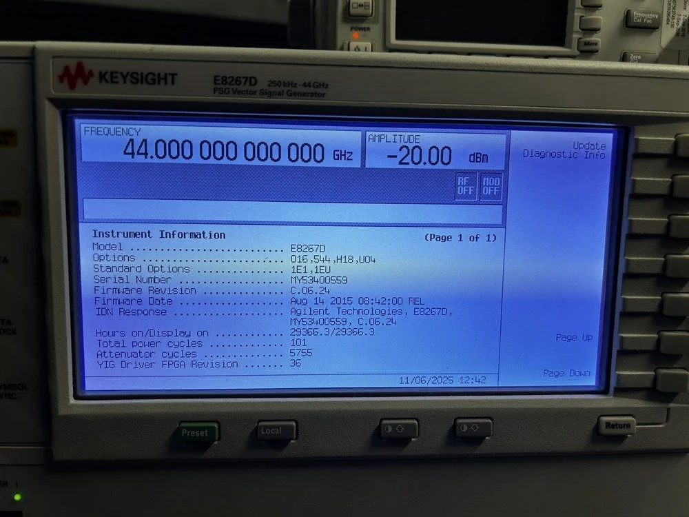 Keysight E8267D, PSG Vector Signal Generator, 250kHz-44GHz, Loaded With Options #
