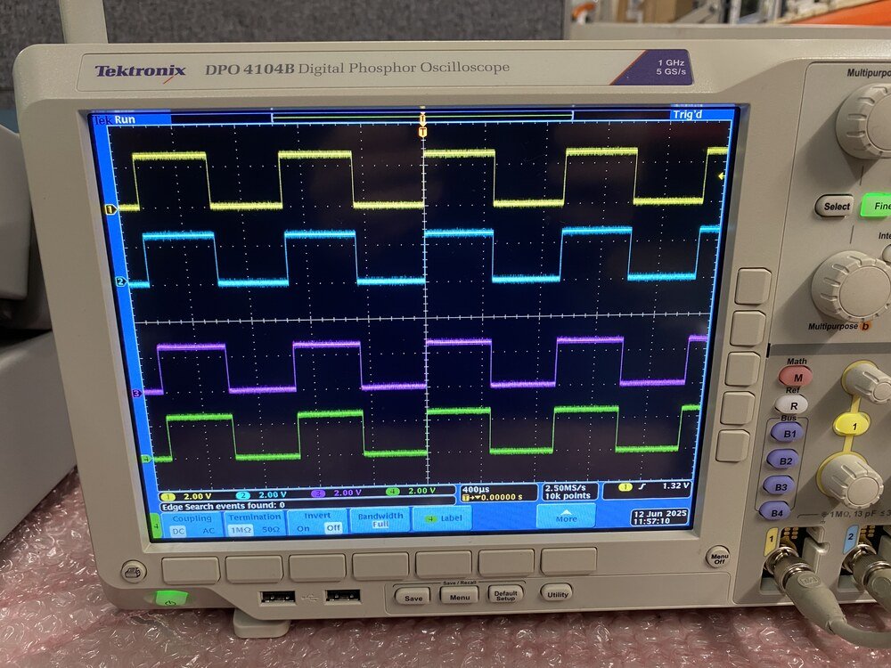 Tektronix DPO4104B