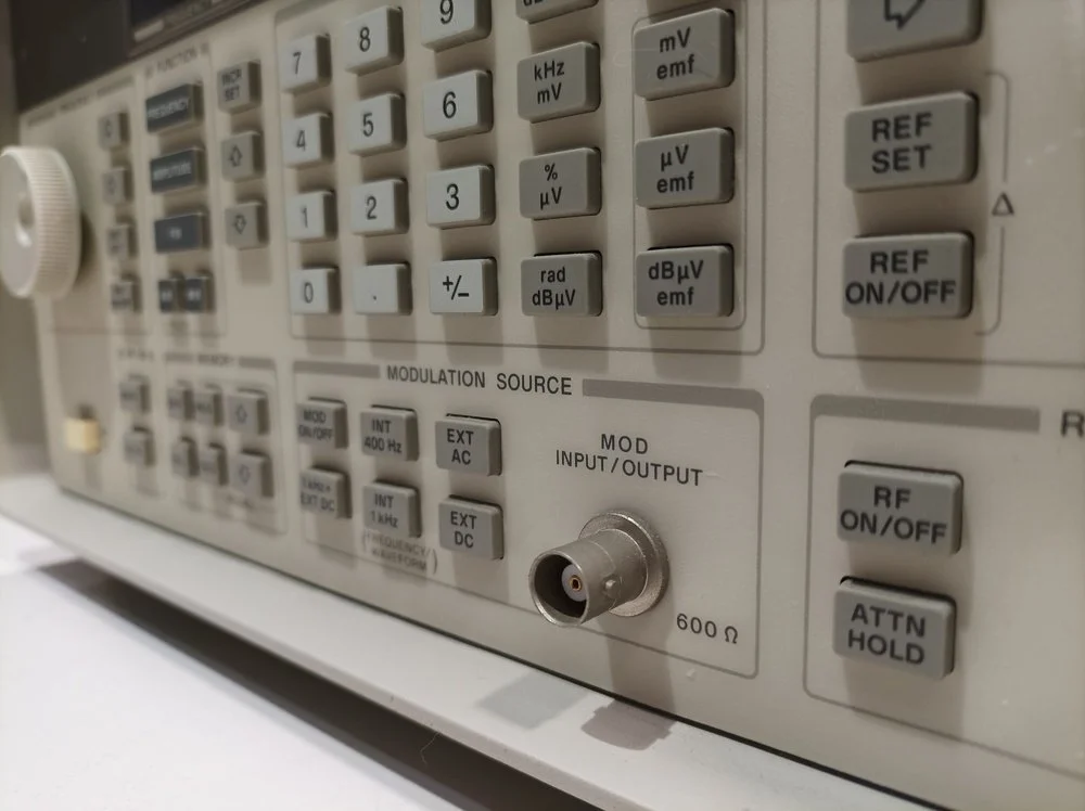 Agilent 8648C, Signal Generator, 9 kHz-3,2 GHz, OPT: STD #