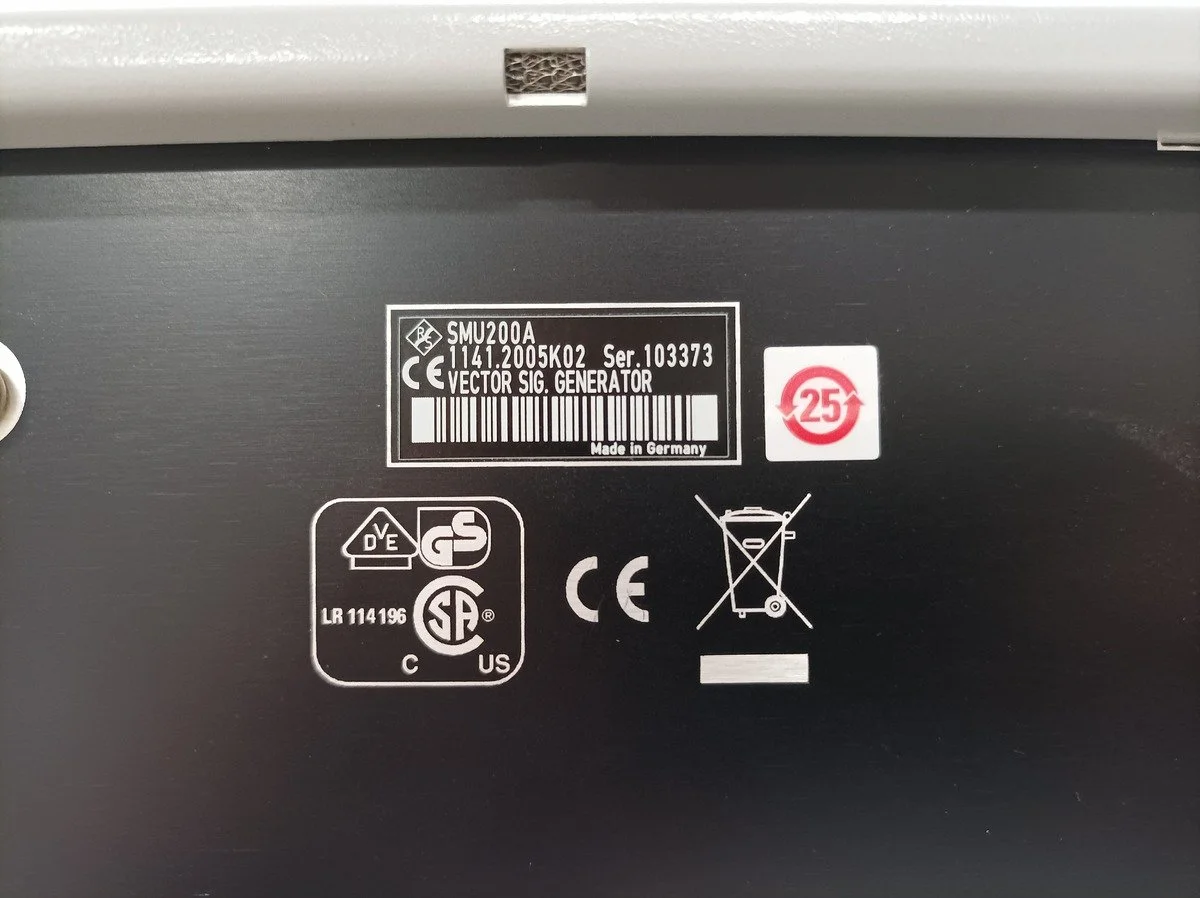 Rohde & Schwarz SMU 200A Vector signal generator OPT: B10, B13, K55 #
