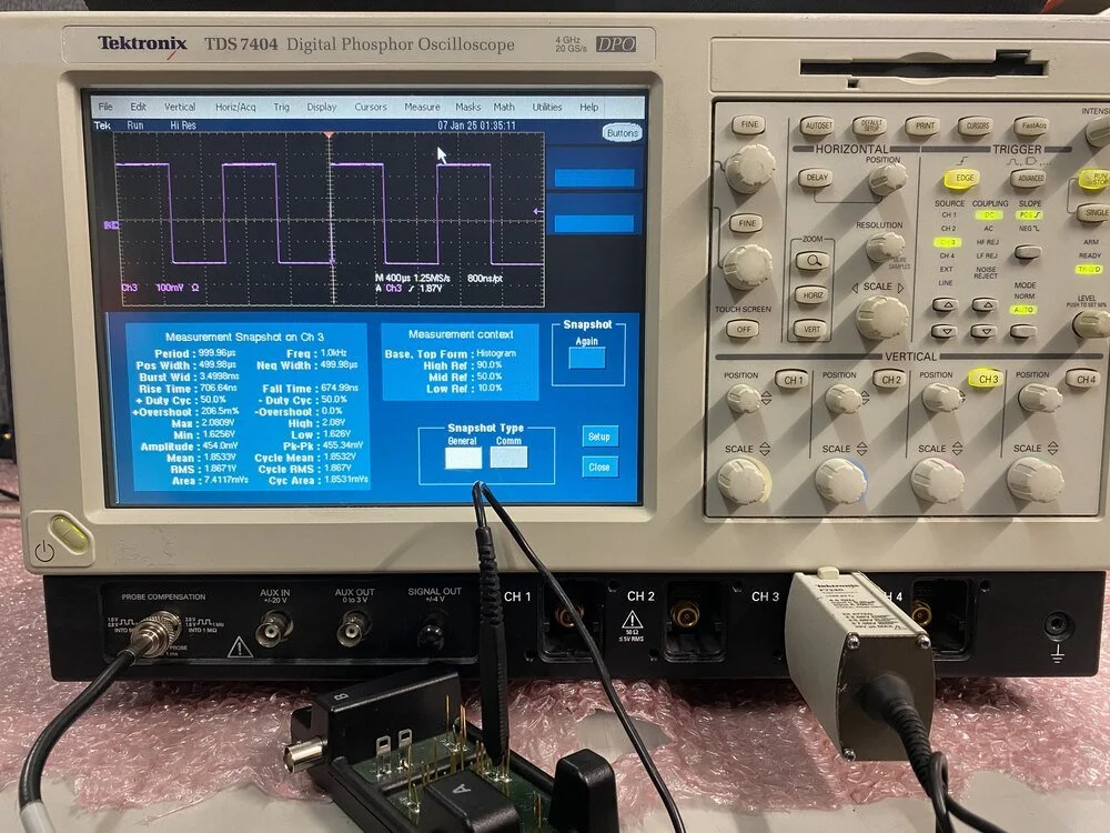Tektronix TDS 7404, Digital Phosphor Oscilloscope, 4 GHz, 20 GSa/s #