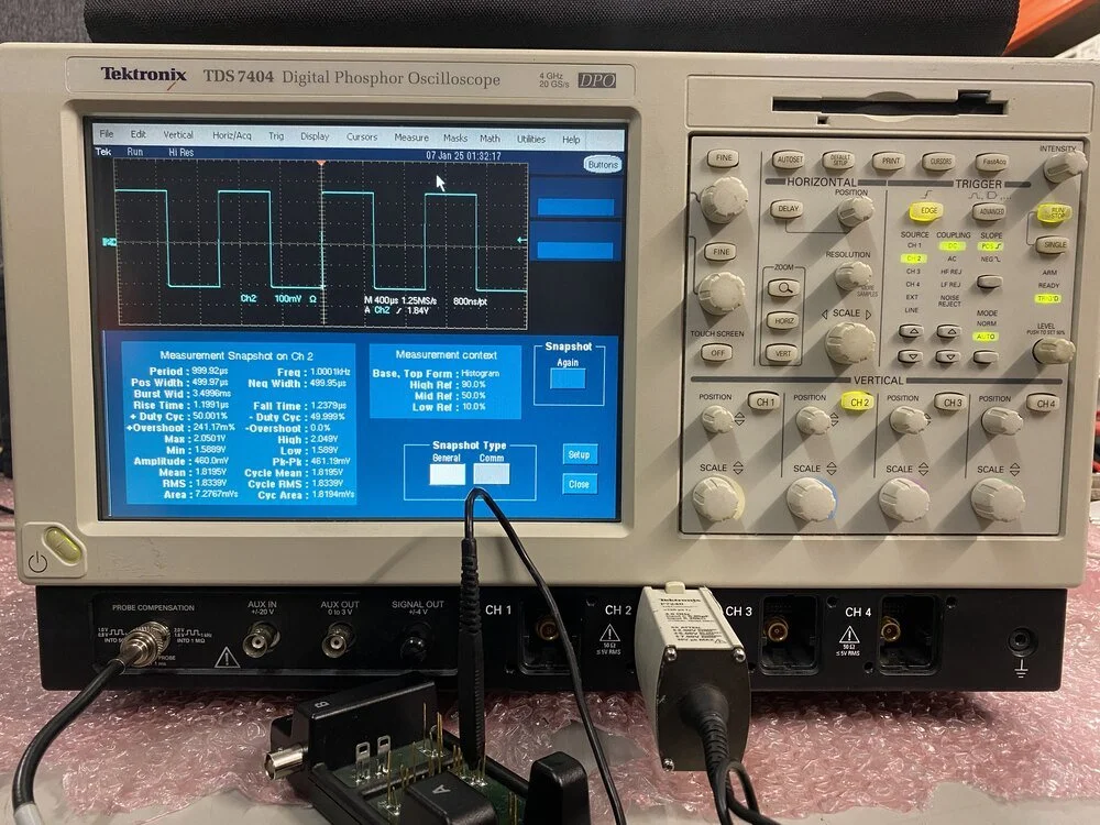 Tektronix TDS 7404, Digital Phosphor Oscilloscope, 4 GHz, 20 GSa/s #