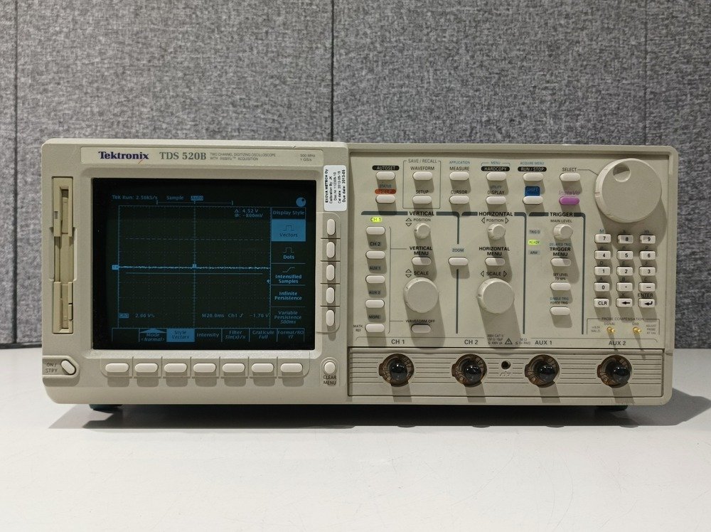 Tektronix TDS520B, Digitizing Oscilloscope, 2-Channel, 500 MHz, 1 GS/s #