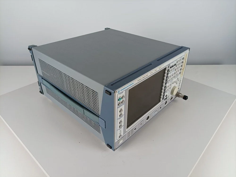 Rohde & Schwarz FSIQ 7, Signal Analyzer, 20Hz-7GHz #