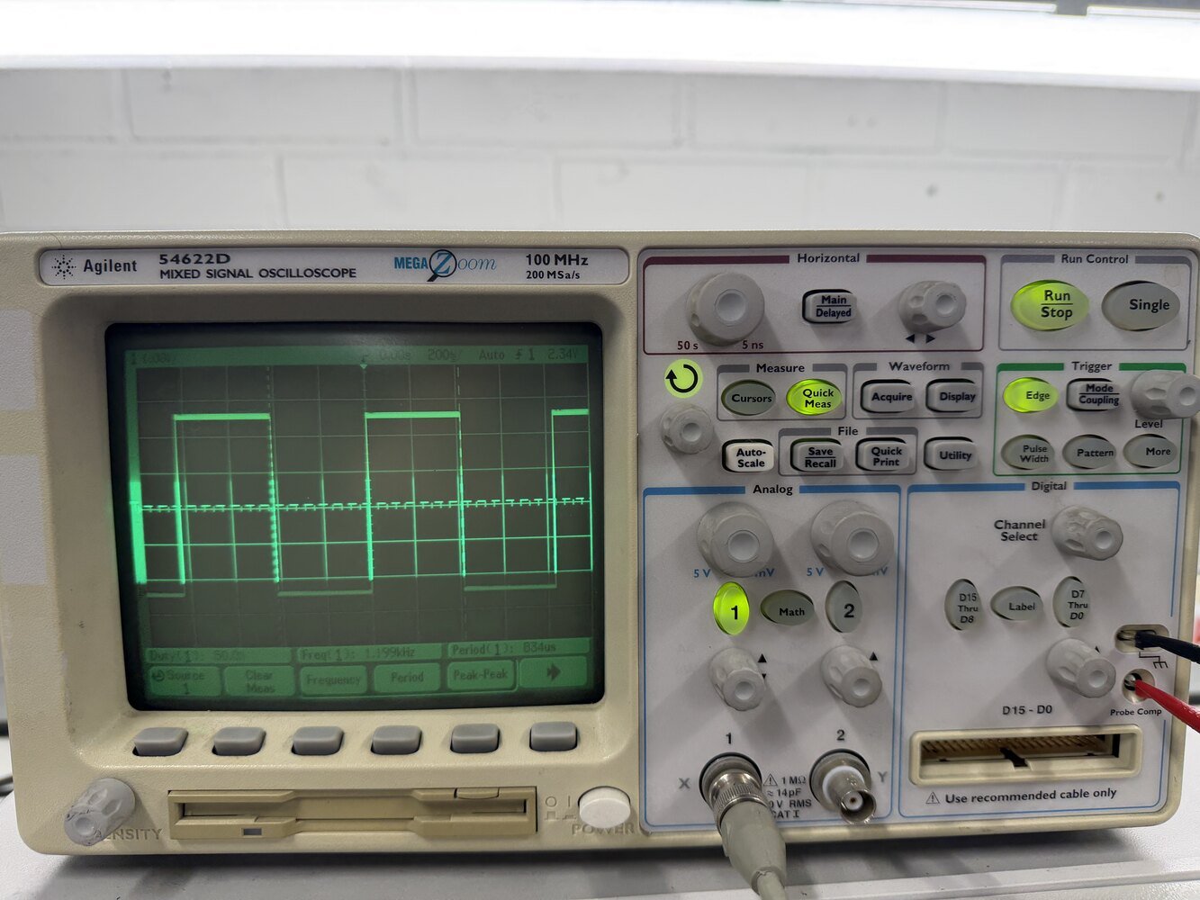 Agilent 54622D Mixed-Signal Oscilloscope 100 MHz #