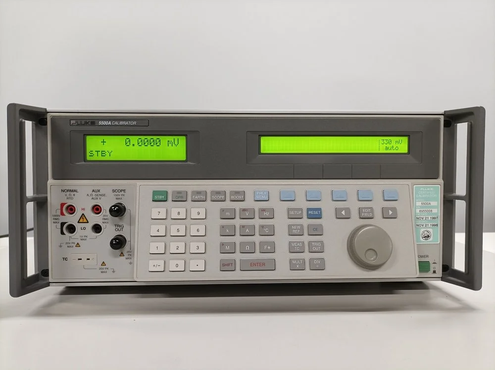 Fluke 5500A Calibrator with option 5500A-SC, OEM cal. 09/2026