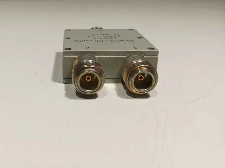 Mini-Circuits ZAPD-21, Power Splitter/Combiner 0.5-2.0 GHz #