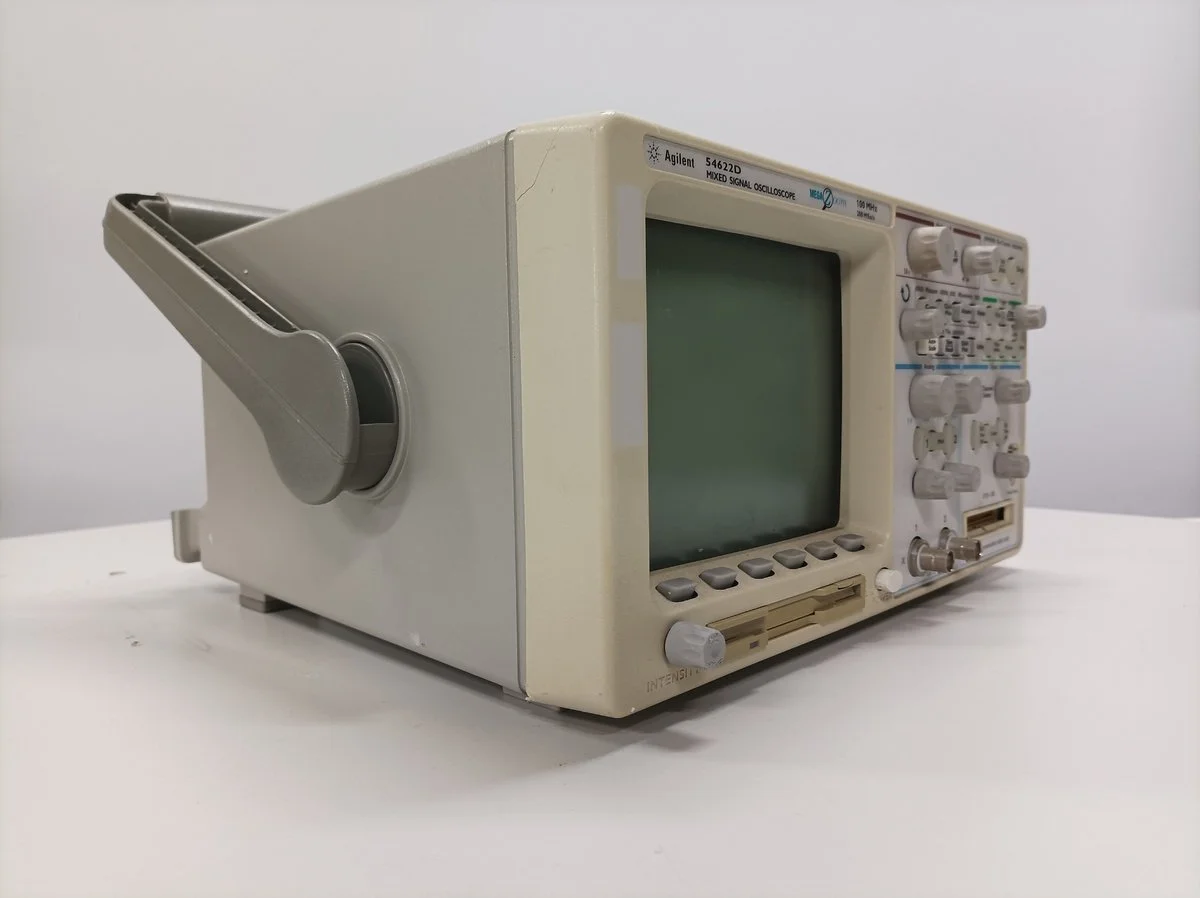 Agilent 54622D Mixed-Signal Oscilloscope 100 MHz #