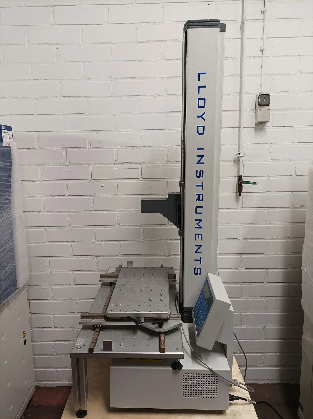 Lloyd LRX Plus, Tensile Tester, 10 N - 5000 N #