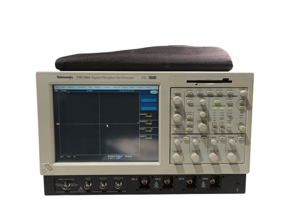 Tektronix TDS 7404, Digital Phosphor Oscilloscope, 4 GHz, 20 GSa/s #