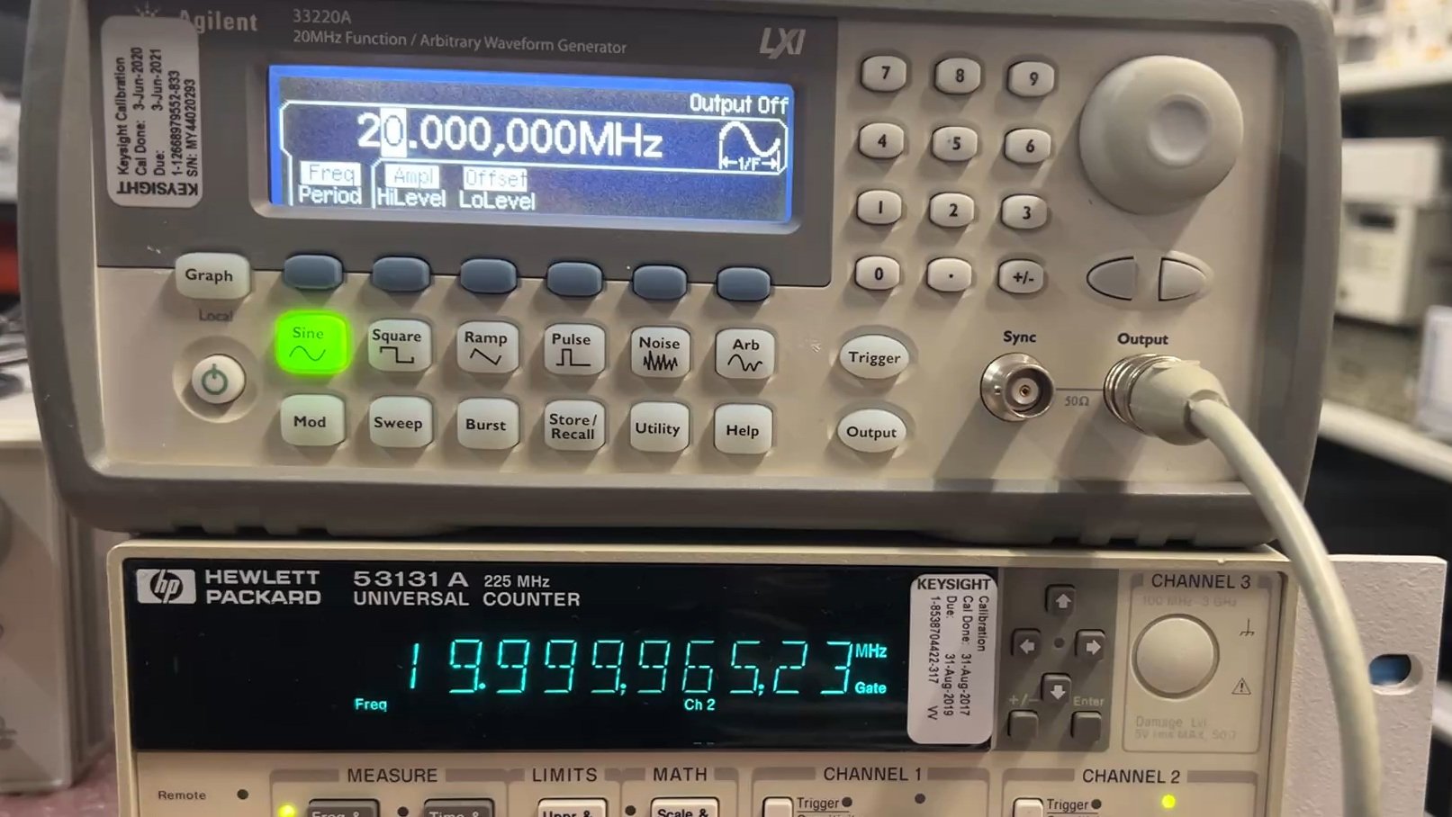 Agilent 33220A, Function/Arbitrary Waveform Generator, 20MHz #