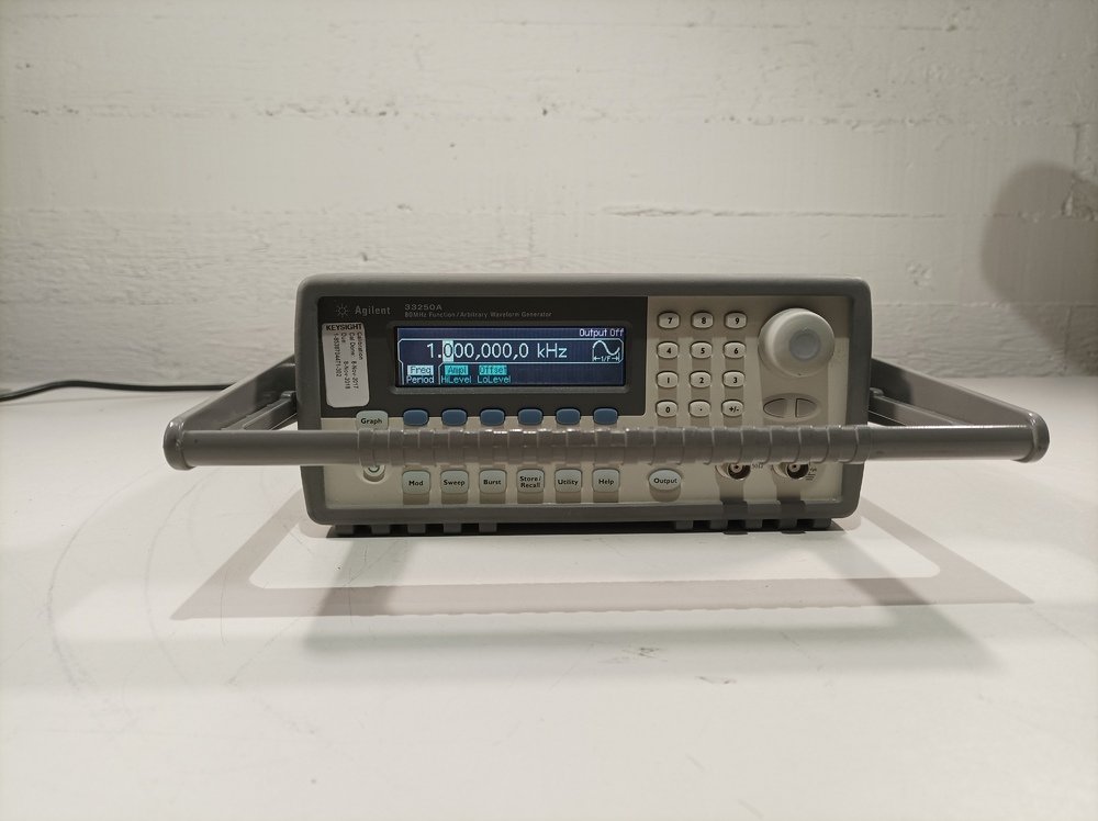 Agilent 33250A, Function/Arbitrary Waveform Generator #