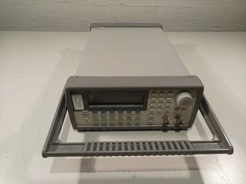 Agilent 33250A, Function/Arbitrary Waveform Generator #