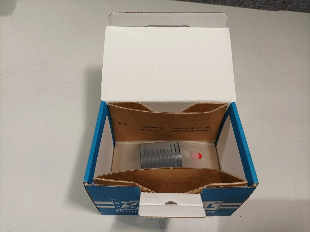 Radiall R404584500, Coaxial Connector Terminator, SMA, 12 GHz, 20 W, 50 Ohm, Brand New #