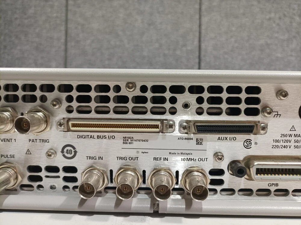 Agilent N5182A, MXG Vector Signal Generator, 250kHz -6GHz #