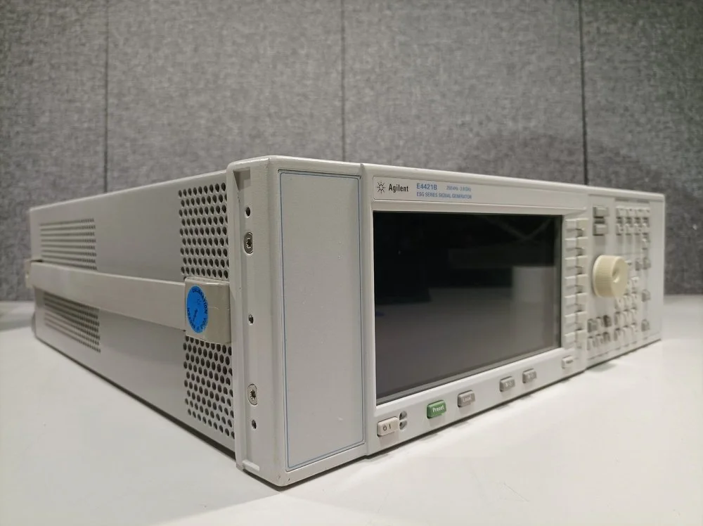 Agilent E4421B ESG Series Signal Generator, 250kHz-3.0GHz