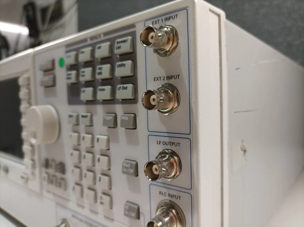 Keysight E8267D, PSG Vector Signal Generator, 250kHz-44GHz, Loaded With Options #