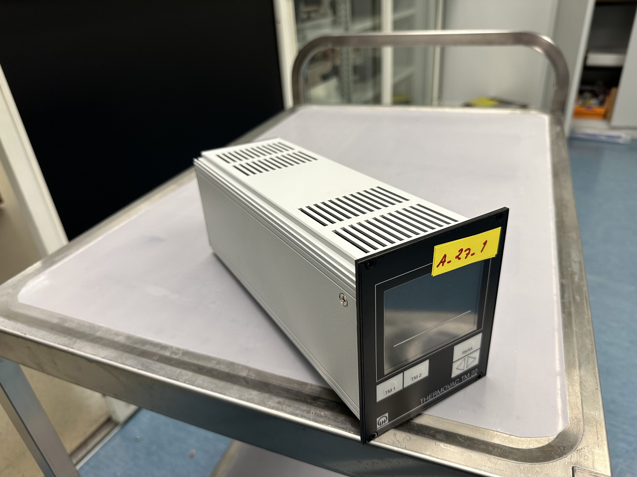 Leybold Thermovac TM 22, Vacuum Gauge Display Unit *