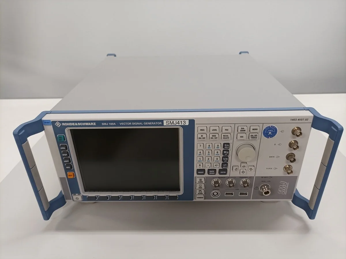 Rohde & Schwarz SMJ 100A Vector signal generator OPT: B11, B13, B103Z, K55 #