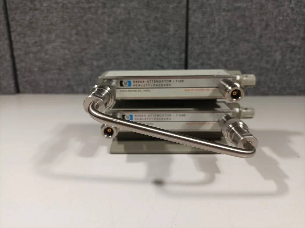 Hewlett Packard 8494A, Attenuator, DC - 4 GHz, 11 dB #