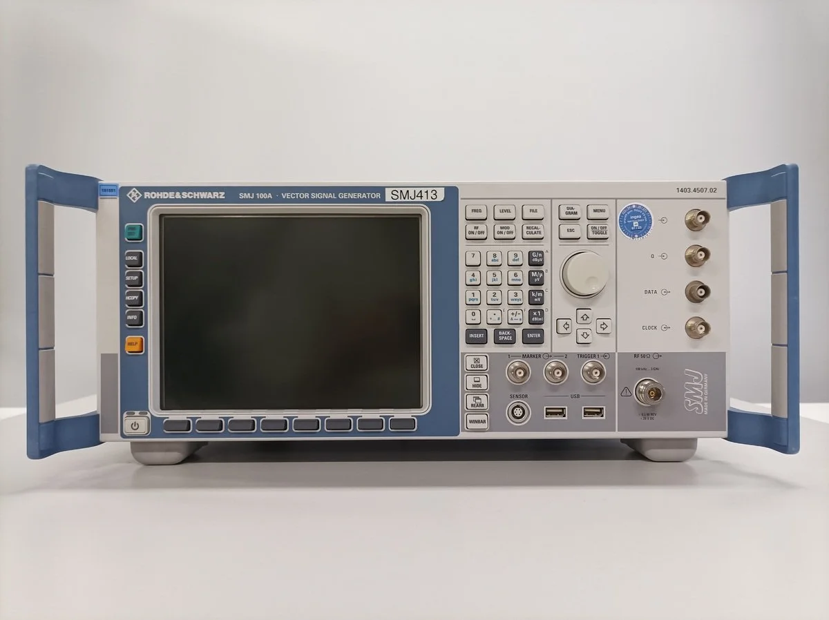 Rohde & Schwarz SMJ 100A Vector signal generator OPT: B11, B13, B103Z, K55 #