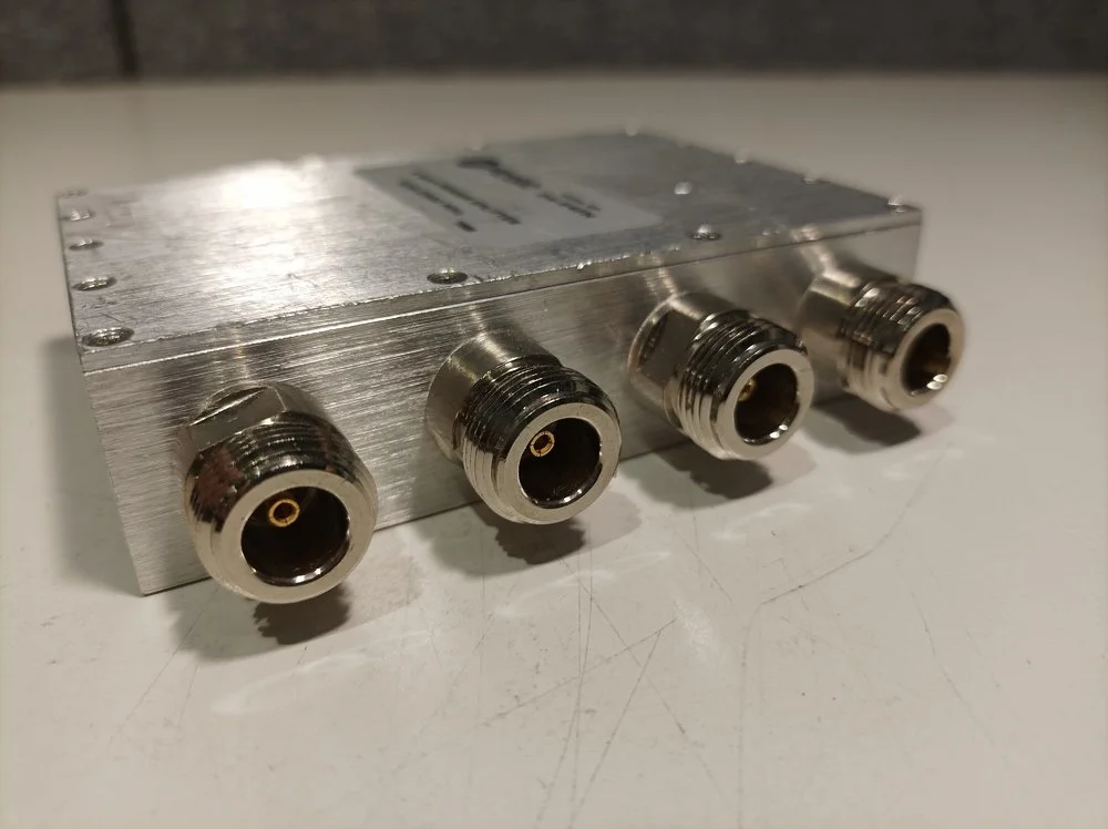 Microlab D4-64F, 4-Way Power Splitter, 800-2500 MHz, 3 dB, 10 W, N (f), Set of 3 pcs #