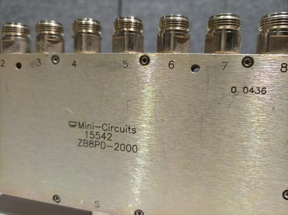 Mini-Circuits ZB8PD-2000, Power Splitter 800-2000 MHz #