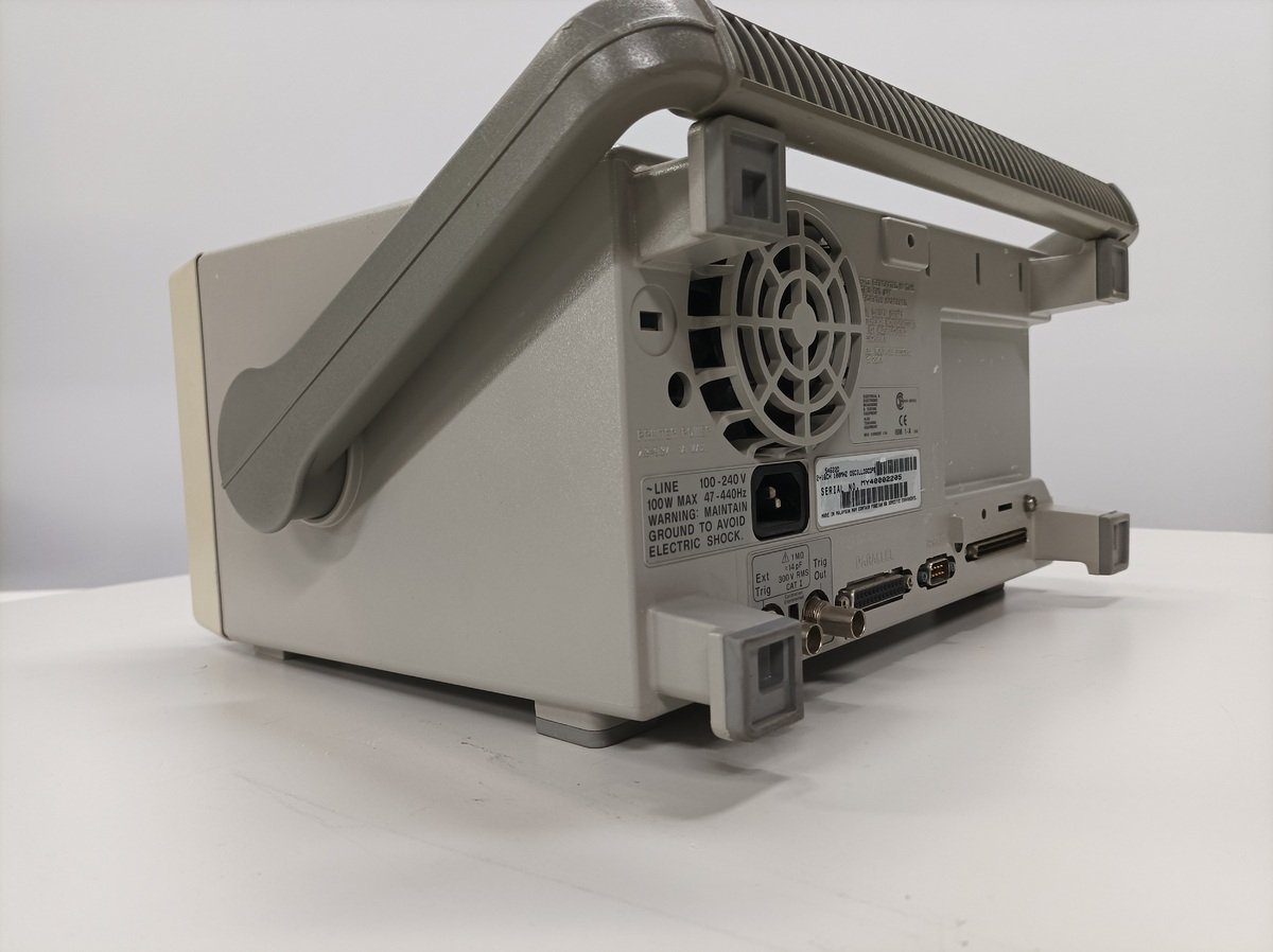 Agilent 54622D Mixed-Signal Oscilloscope 100 MHz #