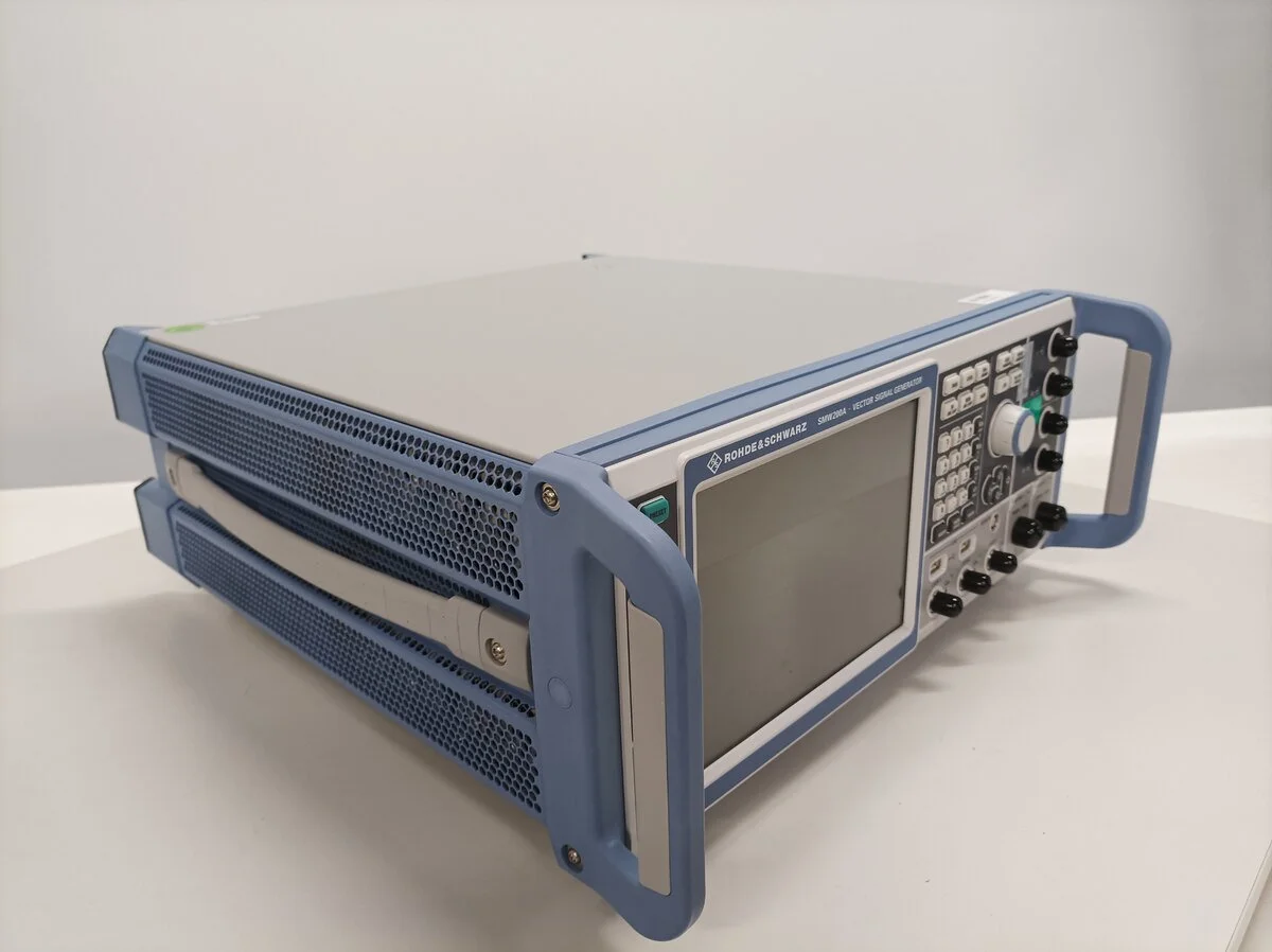 Rohde & Schwarz SMW200A, Vector Signal Generator, 2x6GHz OEM CAL 08/2026 #