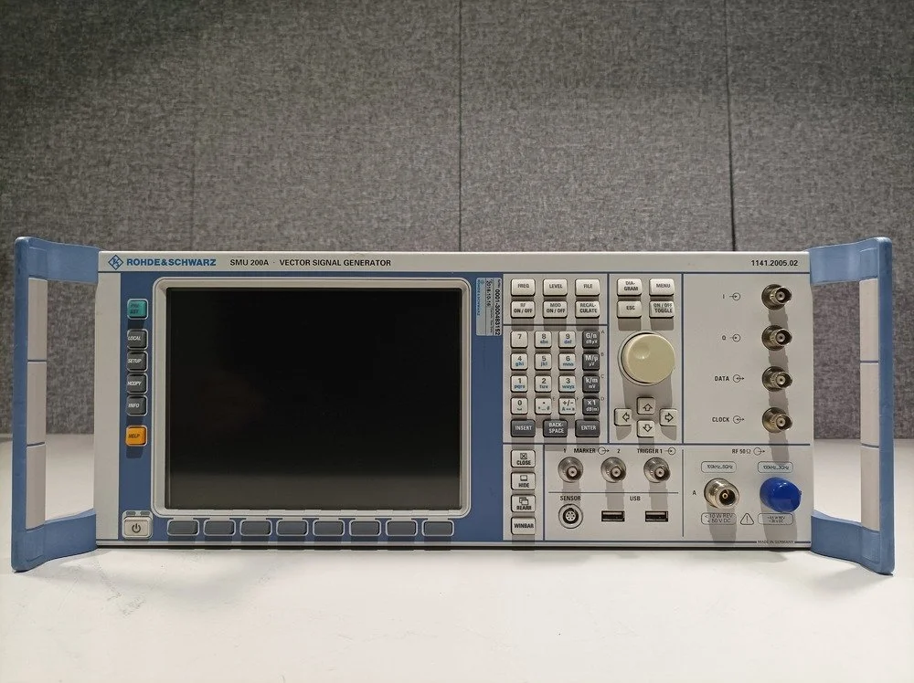 Rohde & Schwarz SMU200A, Vector Signal Generator Loaded with Options