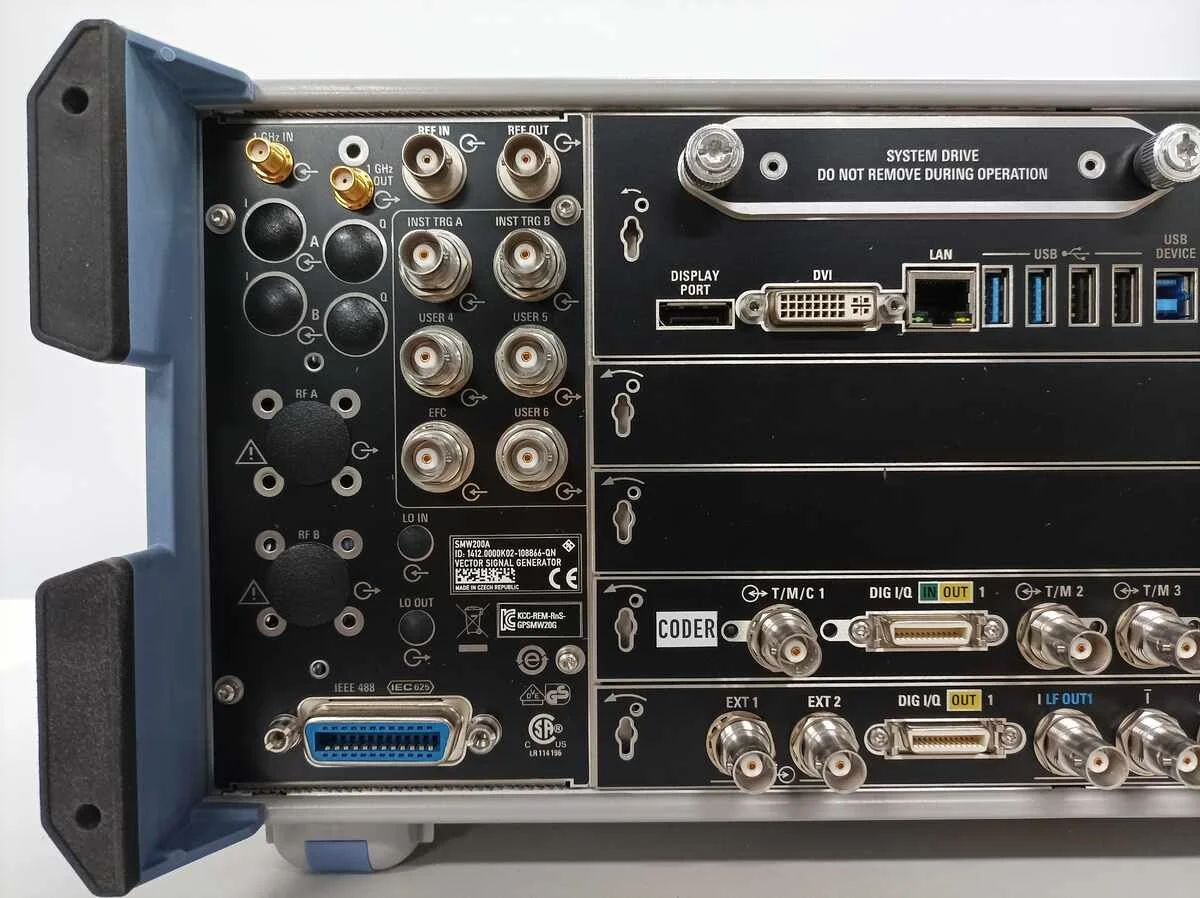 Rohde & Schwarz SMW200A, Vector Signal Generator, 2x6GHz OEM CAL 08/2026 #
