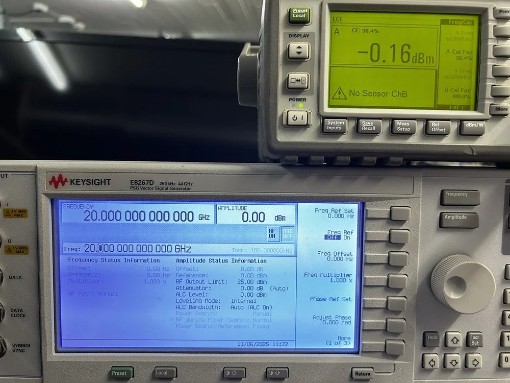 Keysight E8267D, PSG Vector Signal Generator, 250kHz-44GHz, Loaded With Options #