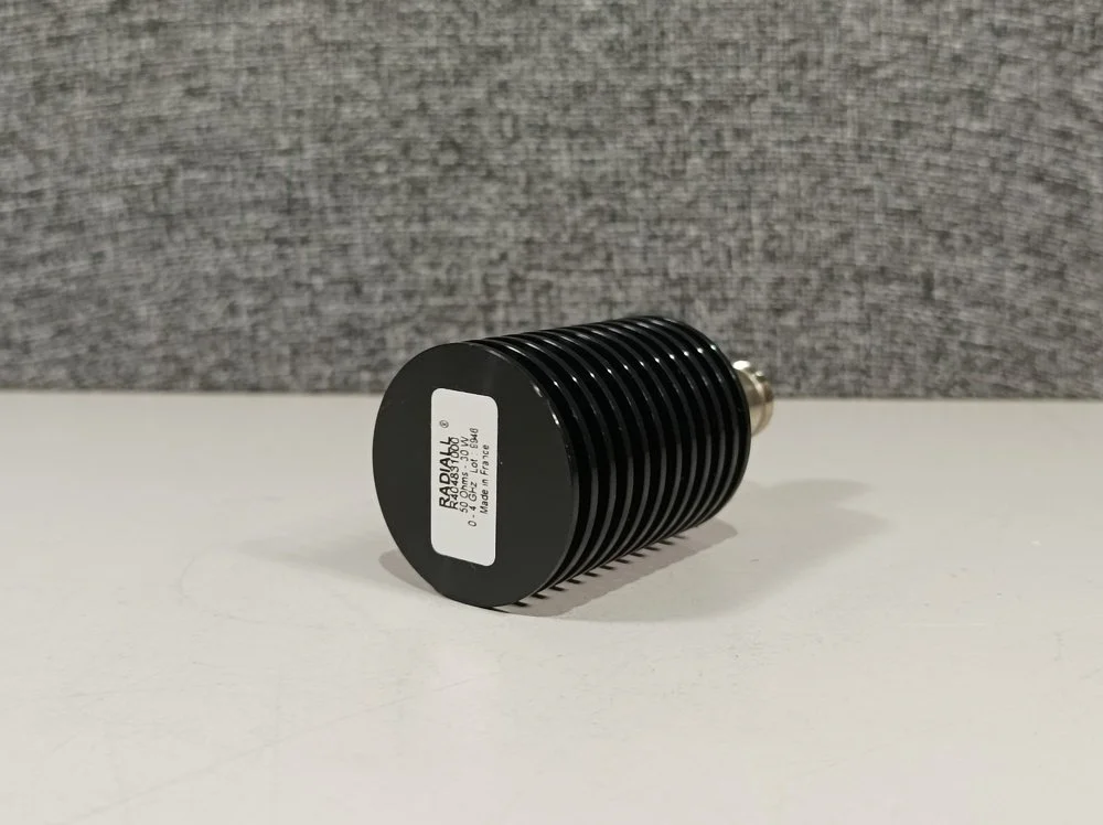 Radiall R404831000, Coaxial Connector Terminator, 0-4 GHz, 30 W, 50 Ohm #